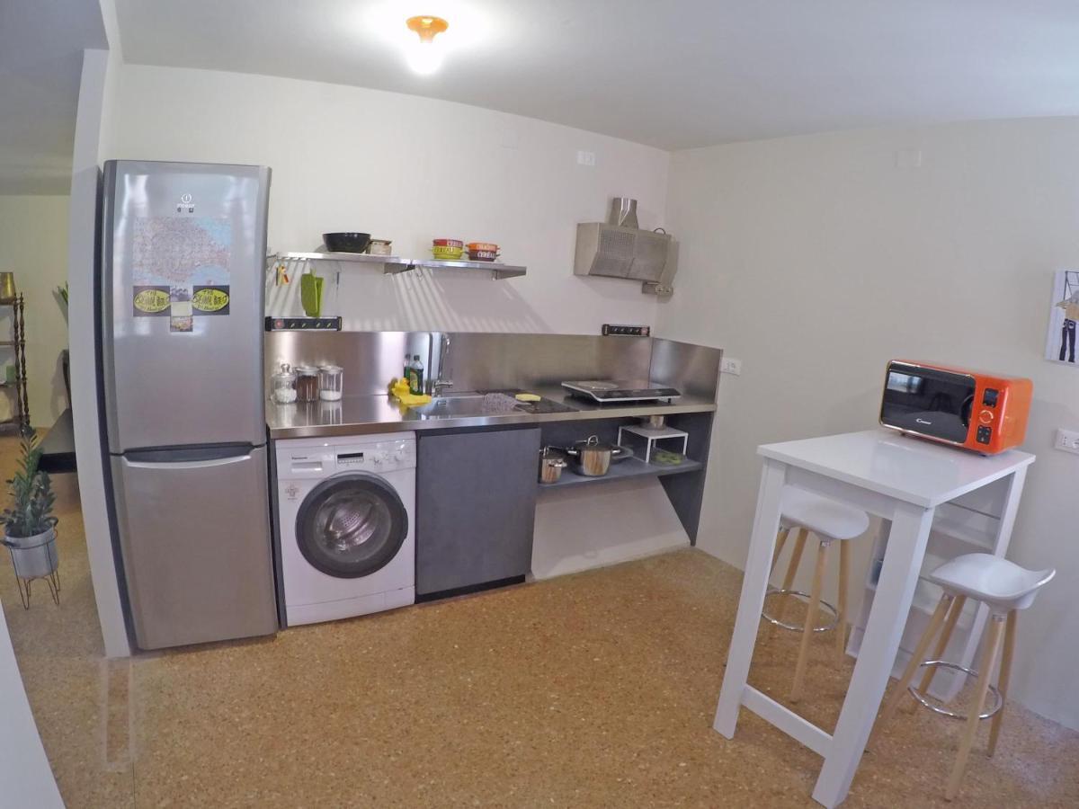 San Polo Family Apartment Венеція Екстер'єр фото